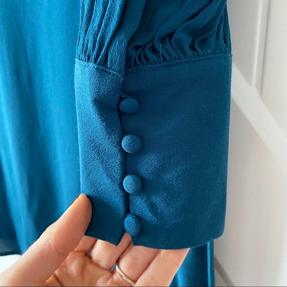 SHE + SKY | Dress - Picture 4 of 7